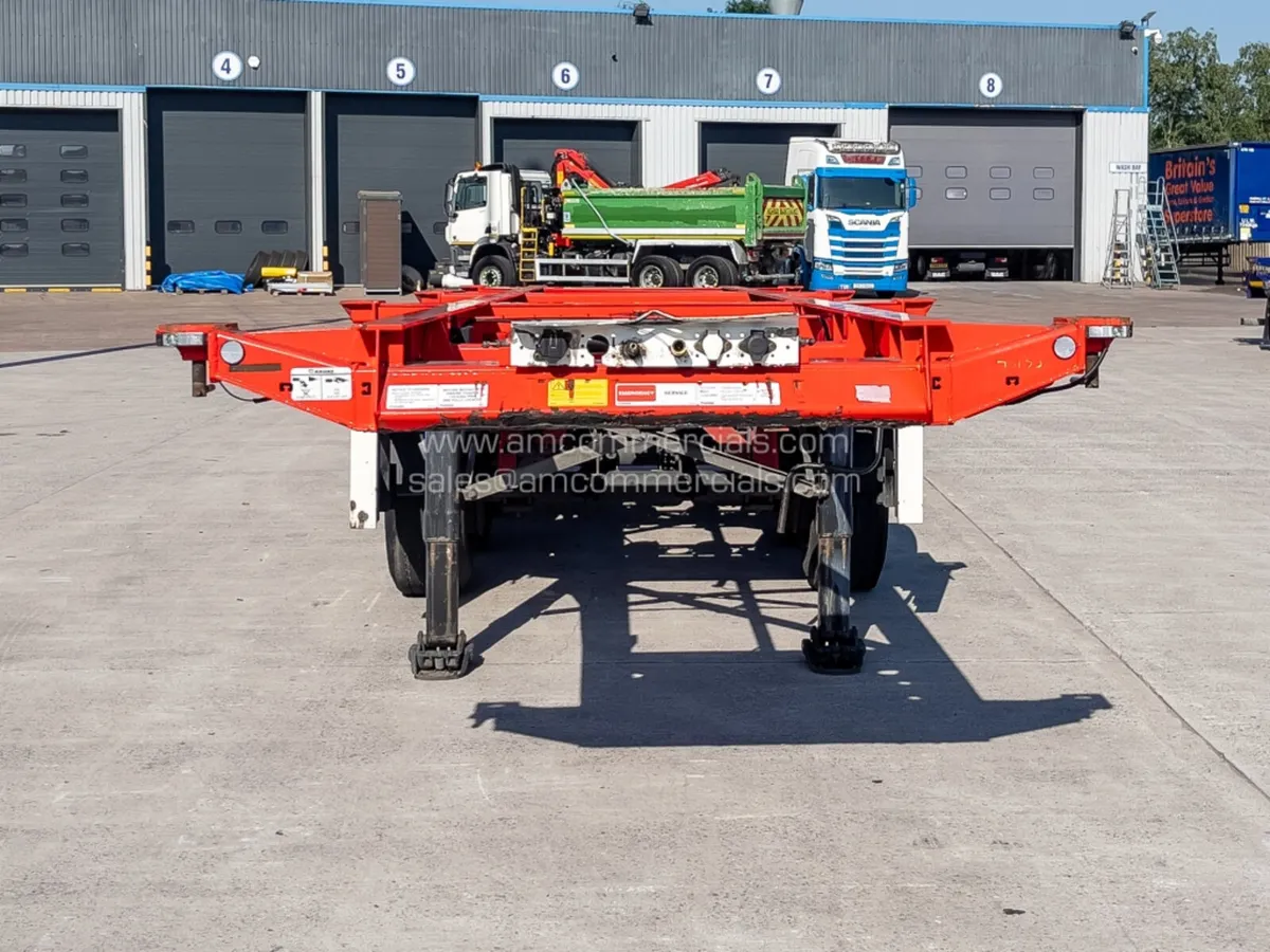 2022 KRONE SLIDING SKELETAL TRAILER - Image 2