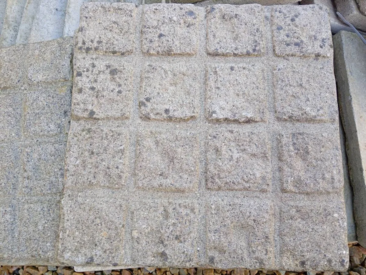 190 paving slabs - Image 1