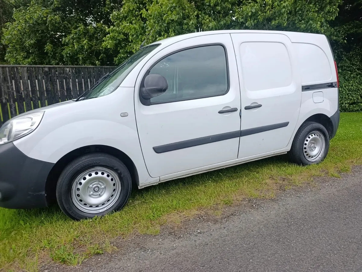 Renault Kangoo 2021 - Image 1