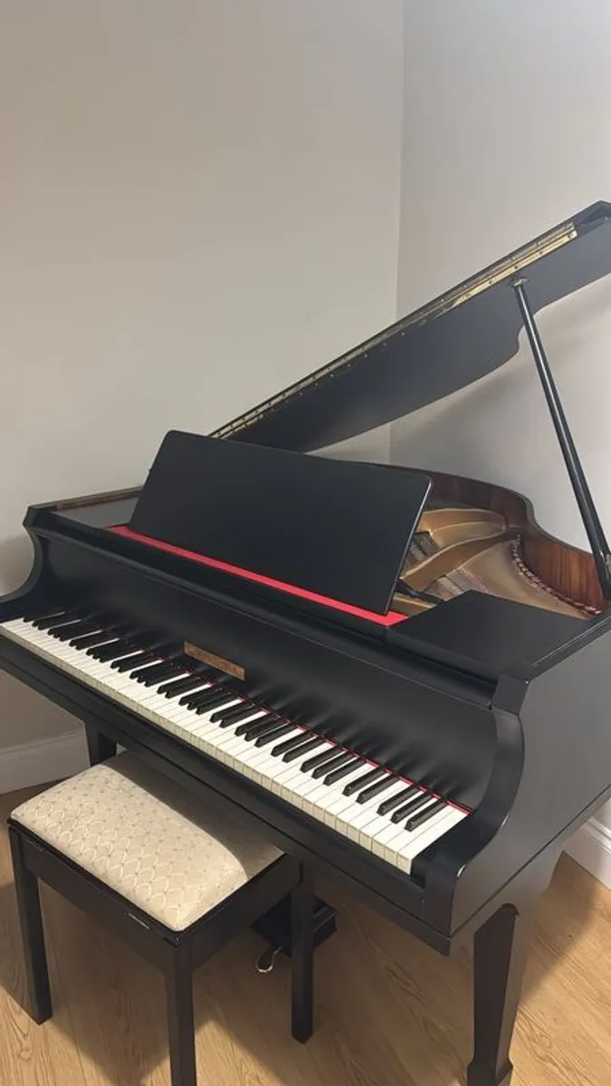 Cremona RARE 4ft baby grand piano - Image 1