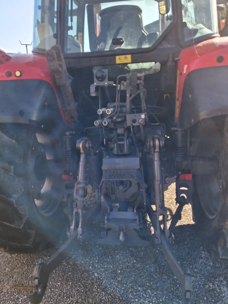 Massey Ferguson 5610 - Image 3
