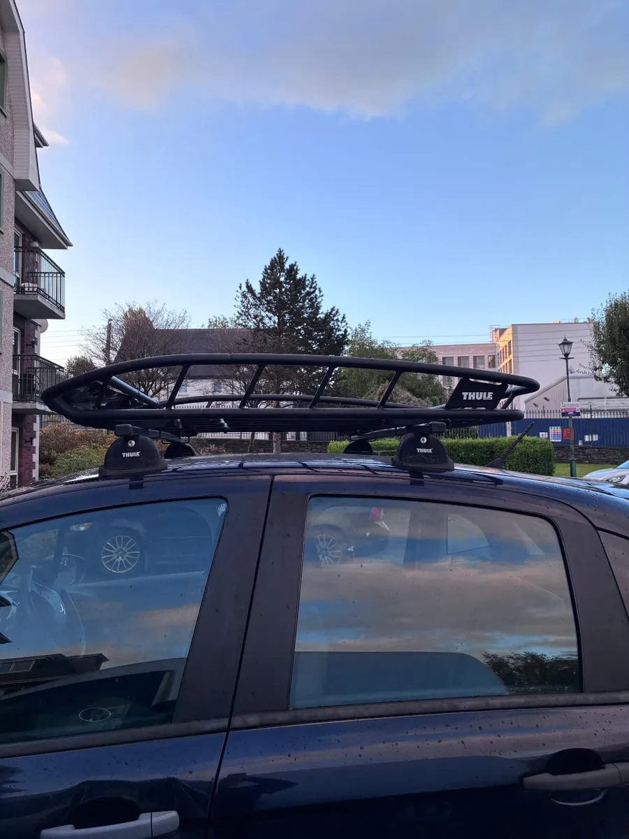 Thule cross bars and Canyon XT basket - Image 3