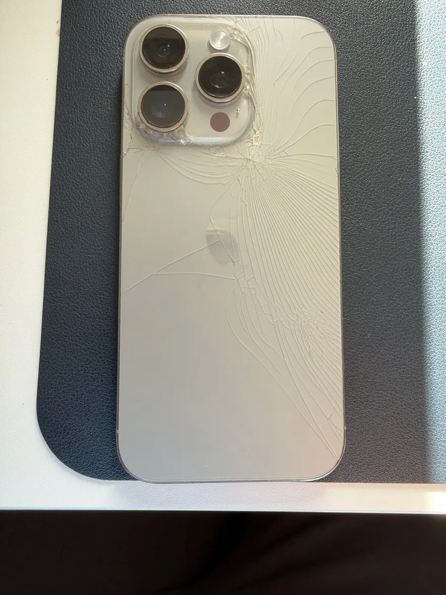 iPhone 16 pro - Image 1