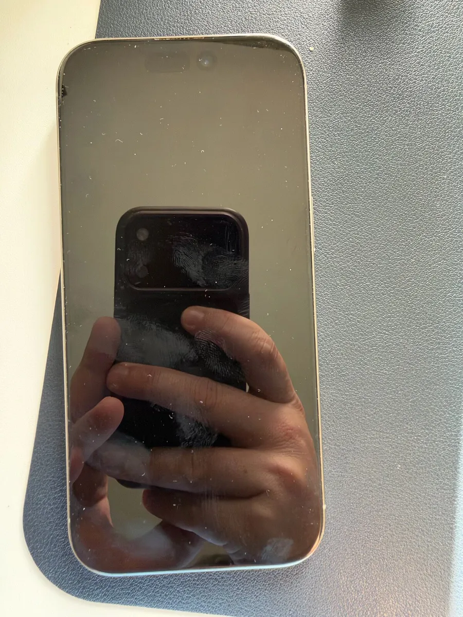 iPhone 16 pro - Image 2