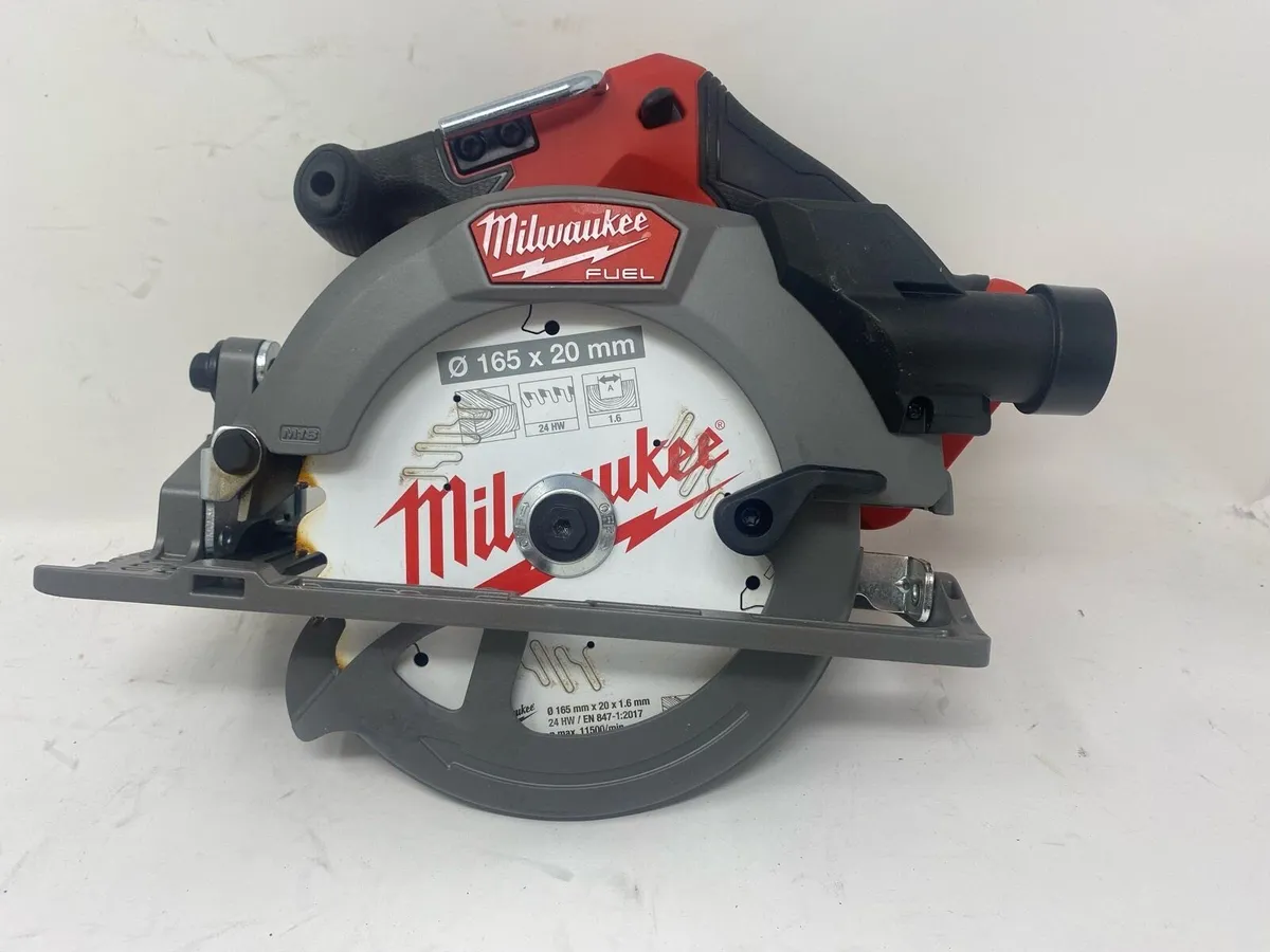 Milwaukee M18 FCS552 18V FUEL 165mm Cordless - Image 1