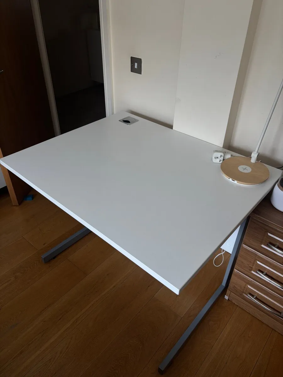Office Desk