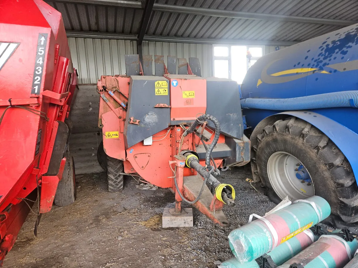 KUHN PRIMOR 3560 STRAW BLOWER €3500 -NO VAT - Image 1