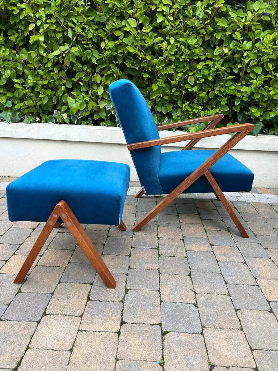 Electric blue retro arm chair & footstool - Image 2