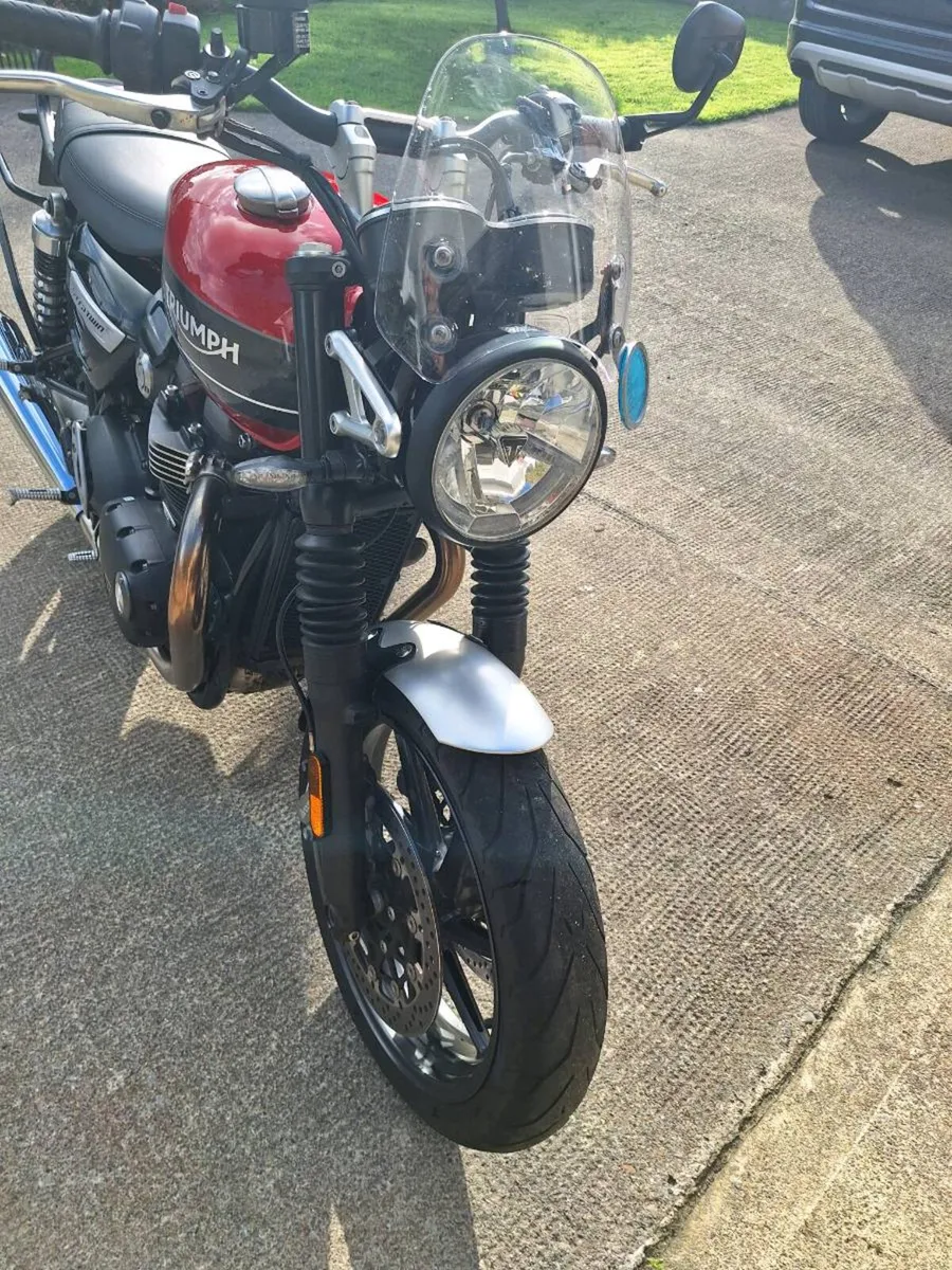 Triumph speed twin 1200 - Image 2