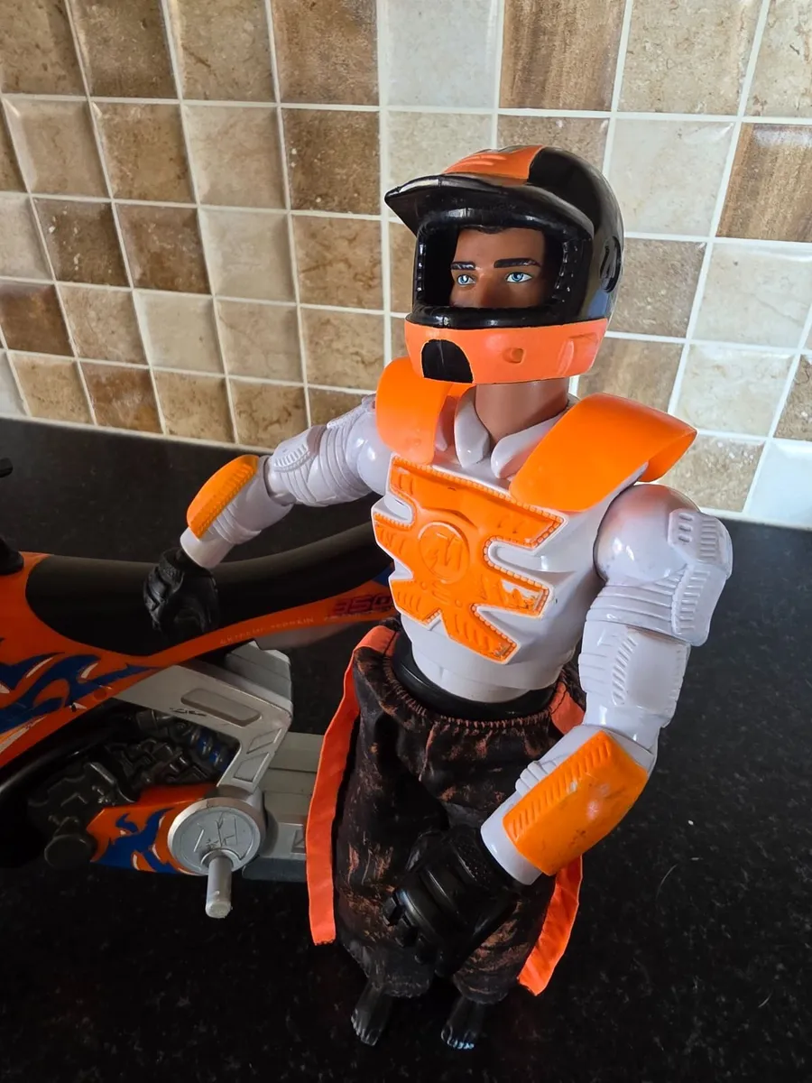 Vintage Hasbro Action Man Ultra Bike MTX & Motocro - Image 2