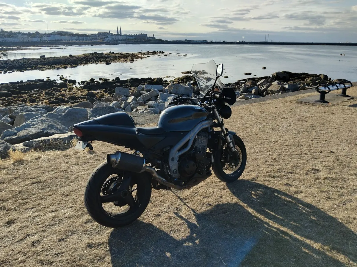 Triumph 955i daytona 2002 - Image 3