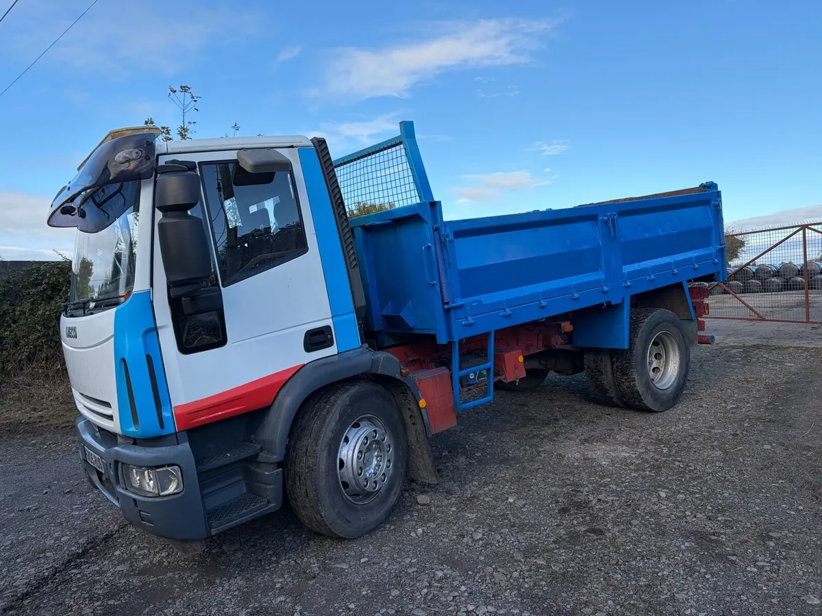 Iveco tipper - Image 2