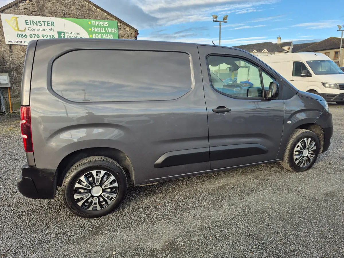 TOYOTA PROACE CITY INCLUDES VAT - Image 3