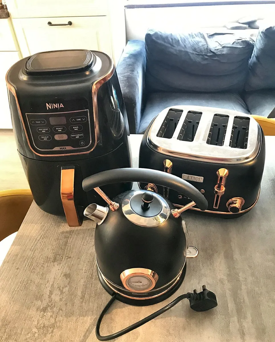 Kitchen Appliances - Image 1