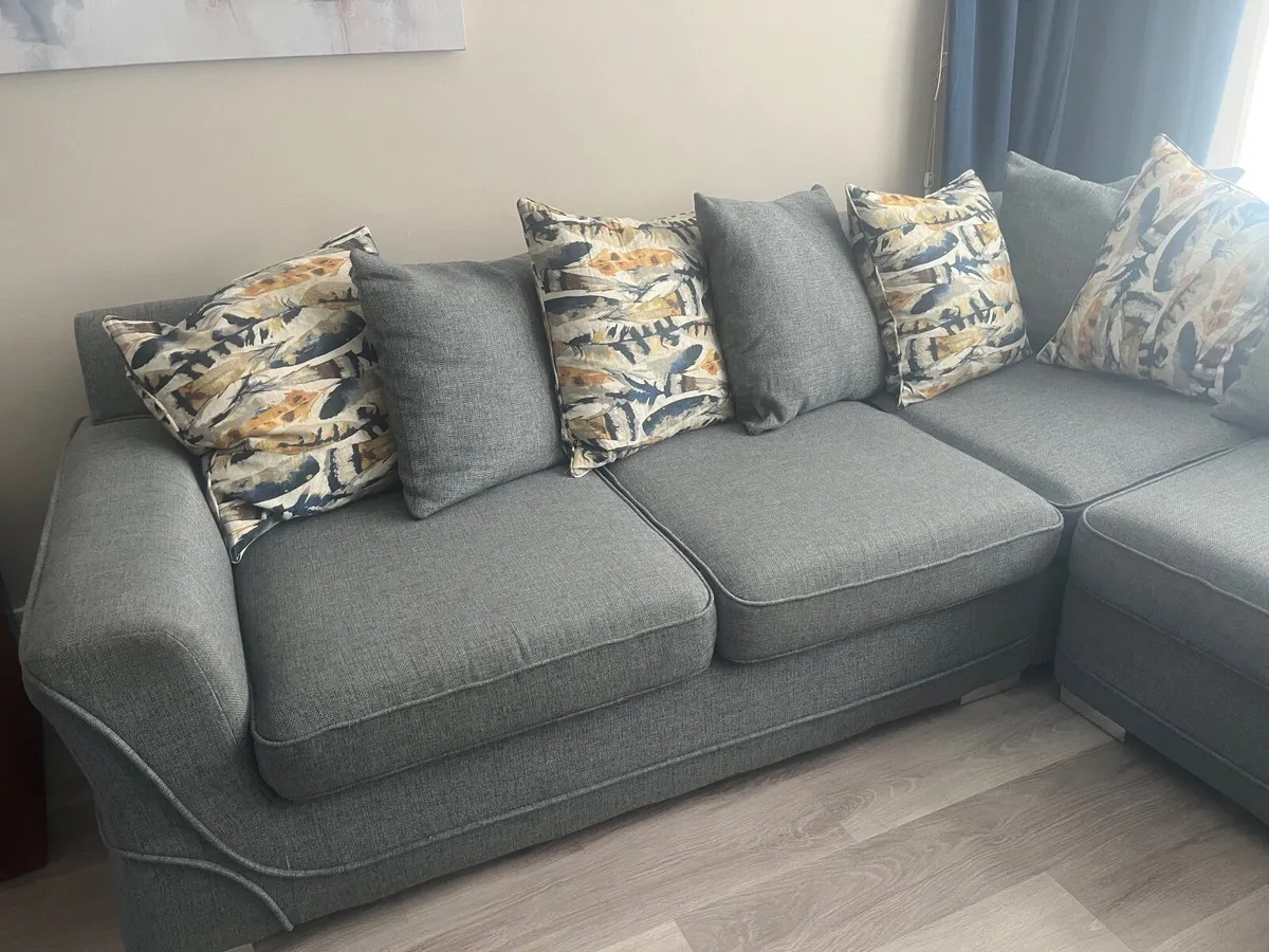 Corner Couch - Image 4