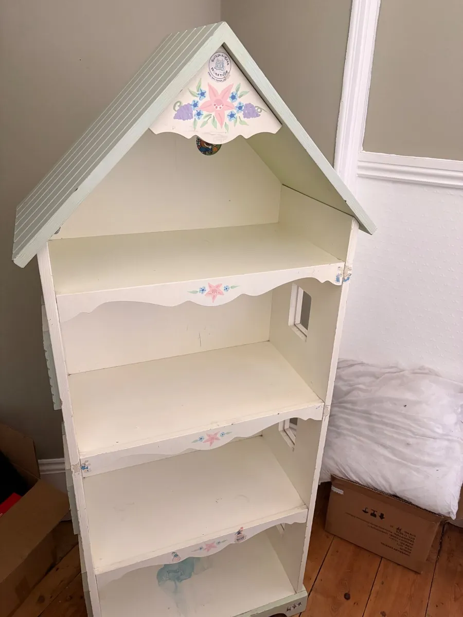 Children’s book shelf - Image 1
