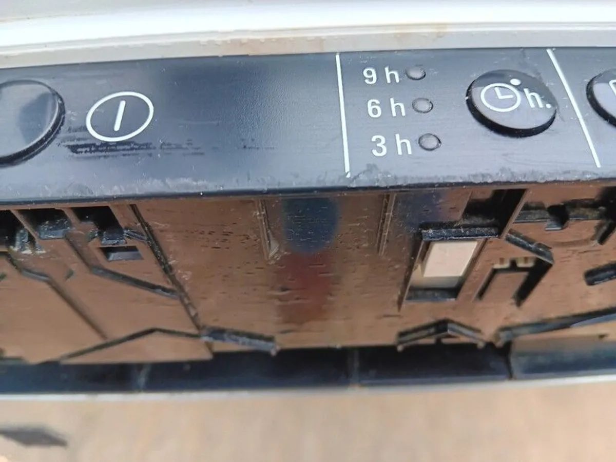 Dishwasher - Image 1
