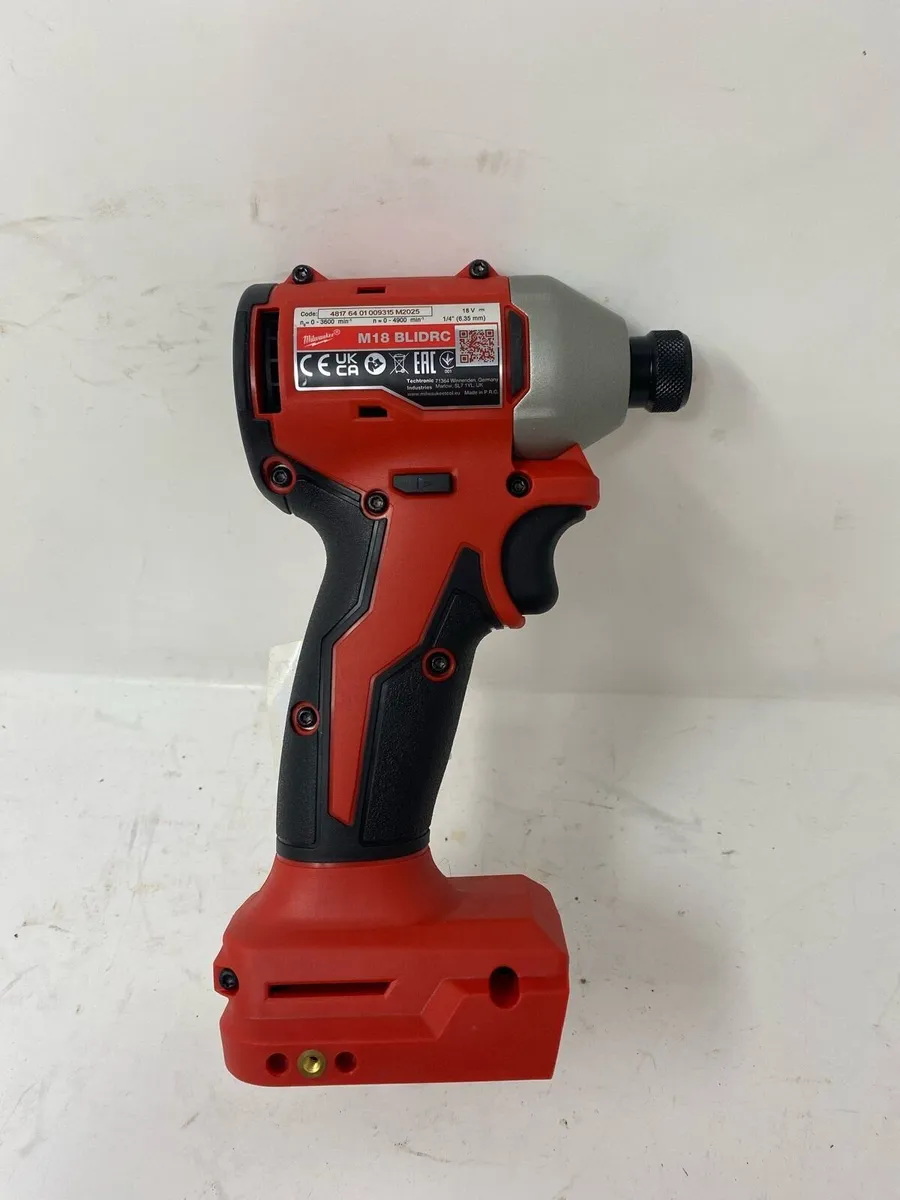 Milwaukee M18 BLIDRC 18V Brushless Impact Driver - Image 2