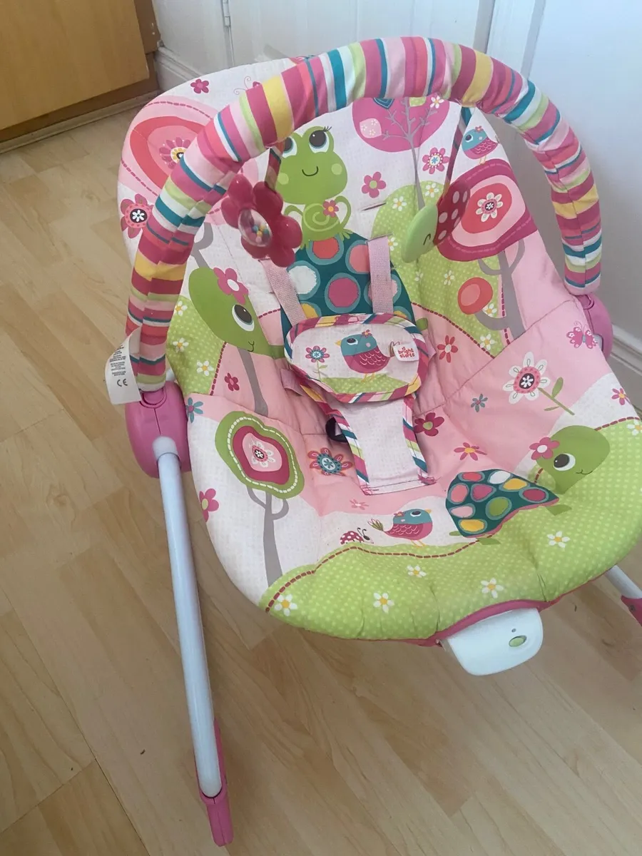Baby rocker/seat - Image 4