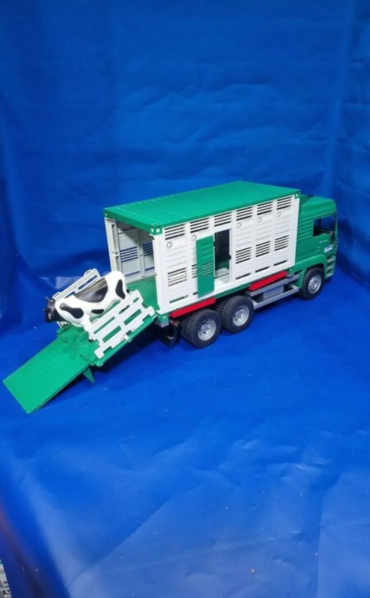 Bruder trucks 30euro each or 80 for all - Image 3