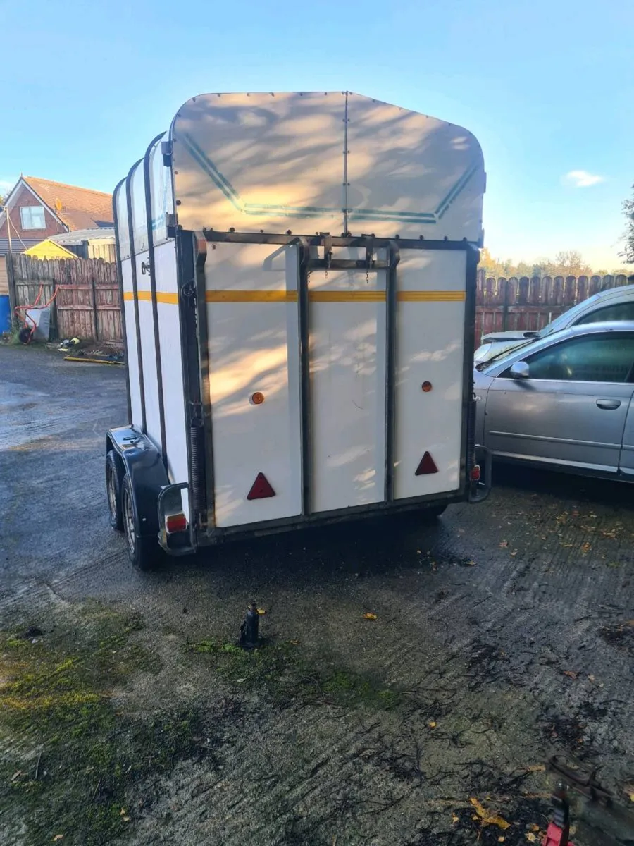 Horse box - Image 3