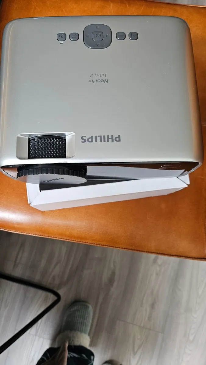 NeoPix Ultra 2 Home Projector - Image 2