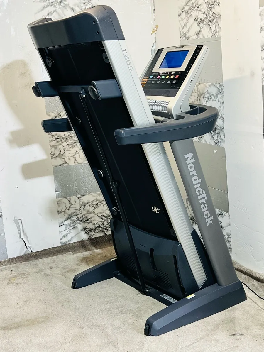 NordicTrackT25.0 Folding Treadmill With iFit Live - Image 1