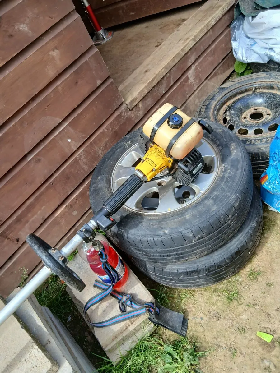 Lawnmower - Image 2
