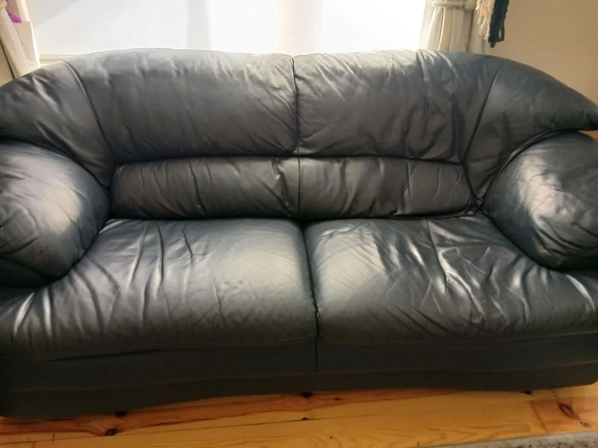 Italian leather 3 seater good condition - Image 1