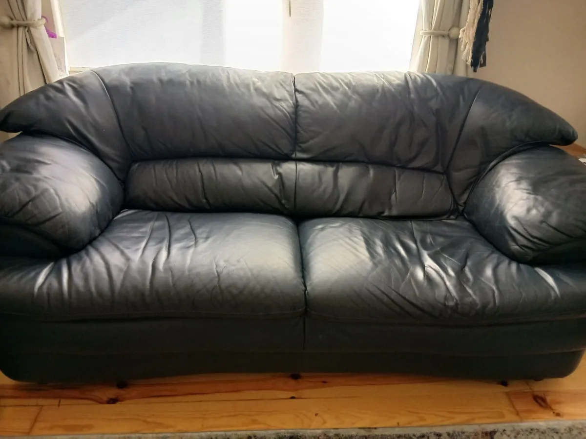 Italian leather 3 seater good condition - Image 2