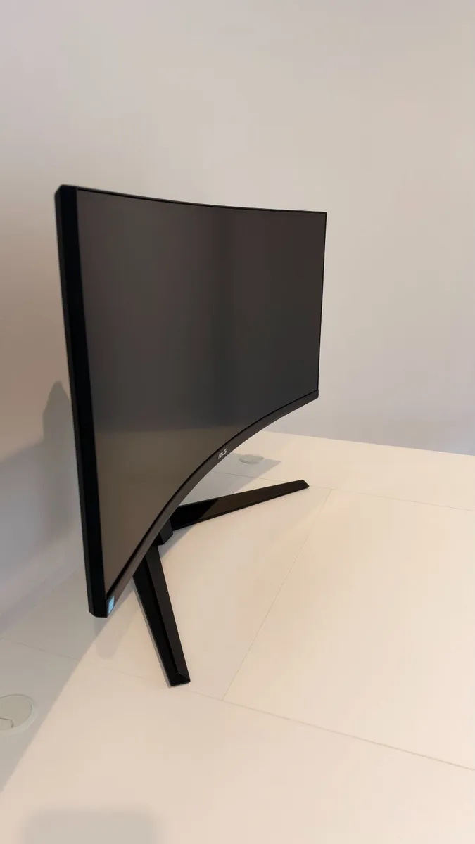 ASUS TUF Gaming 34” Curved Ultrawide Monitor – 100 - Image 3