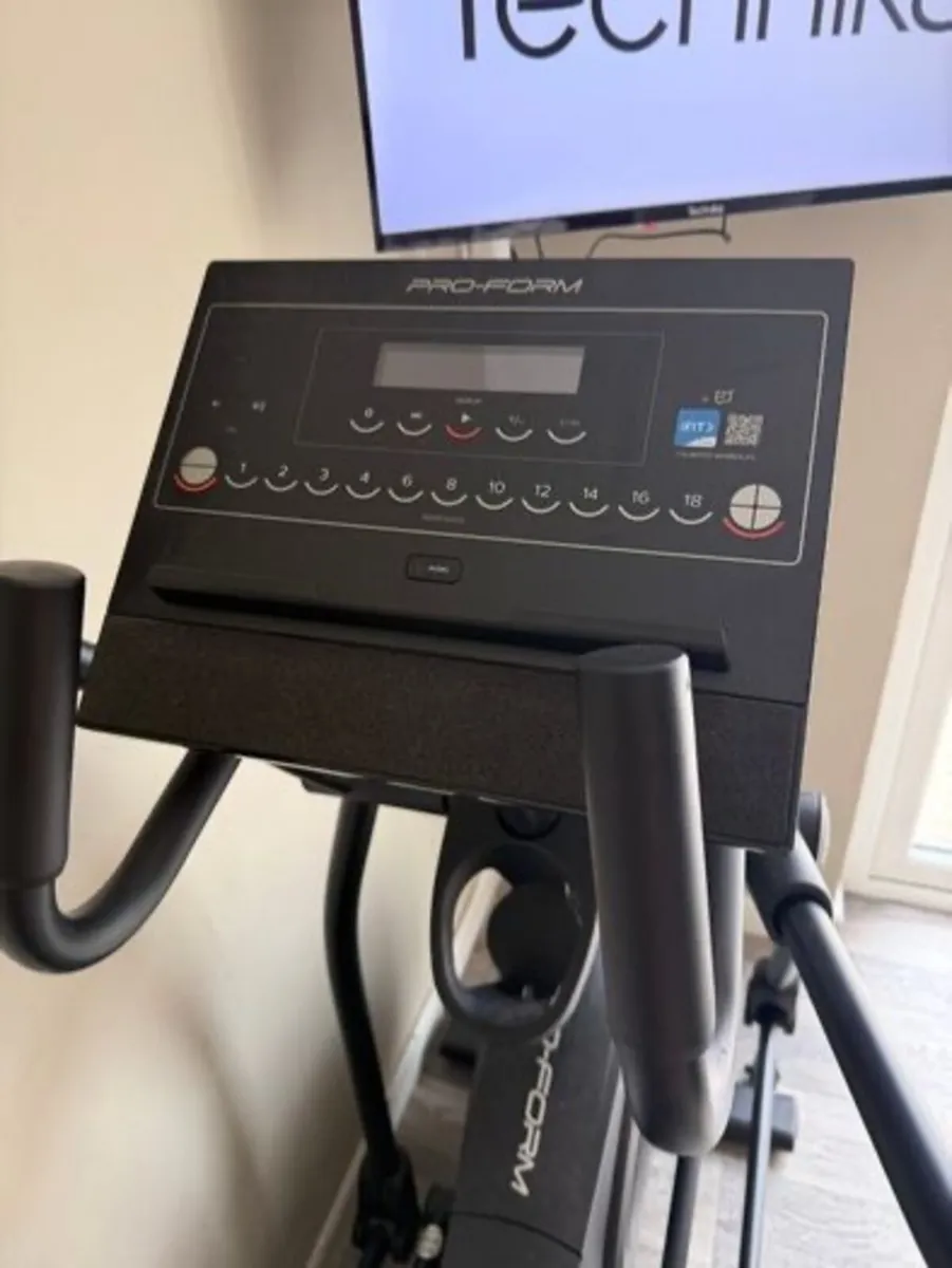Proform cross trainer - Image 3