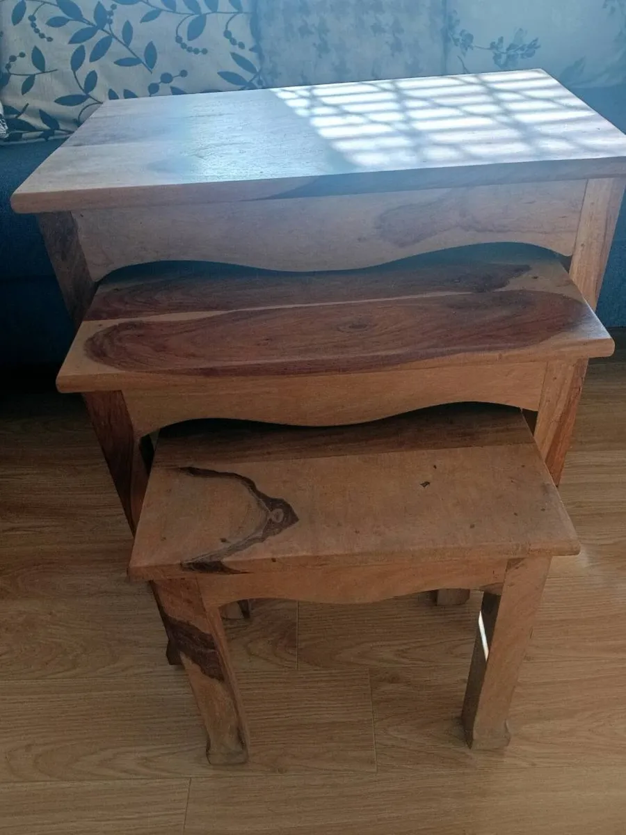 Nest of coffee tables - Image 4