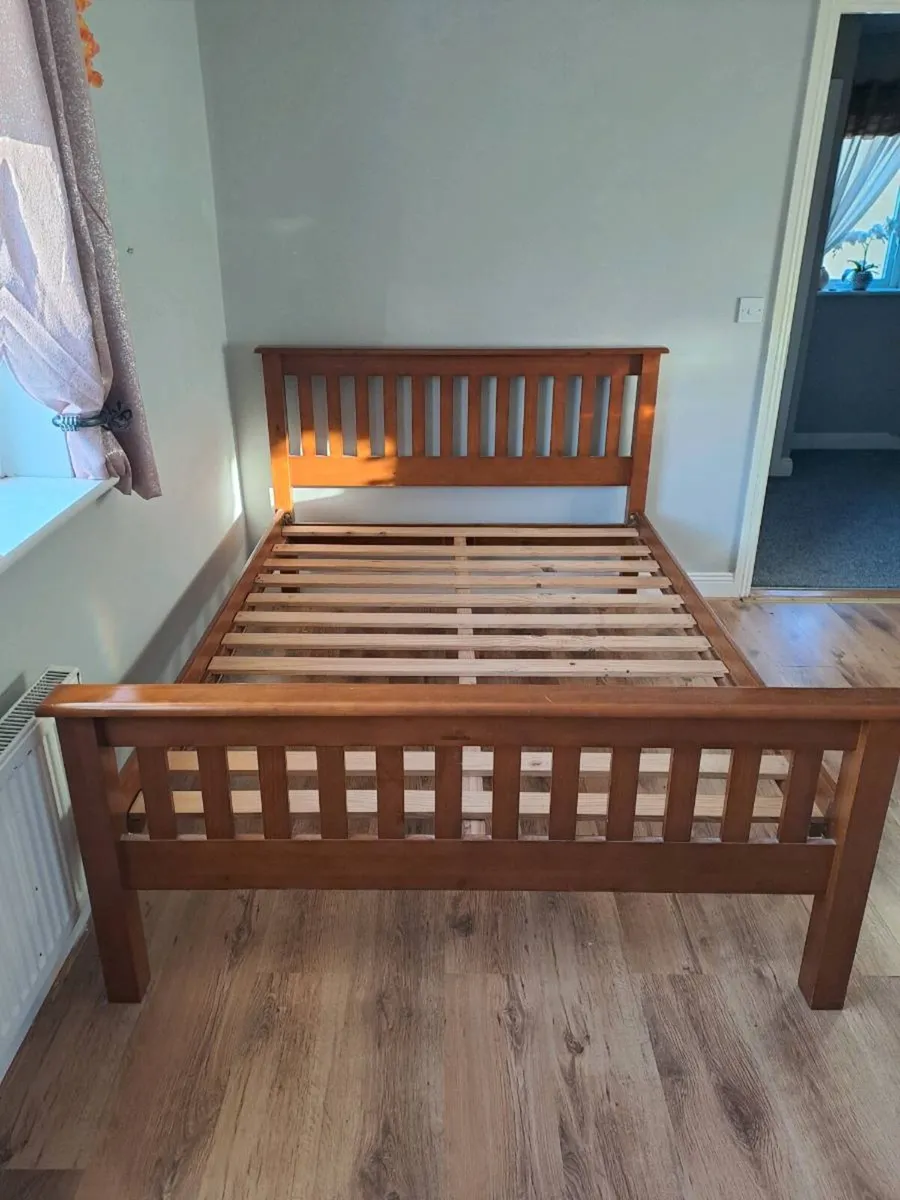 Double bed frame - Image 1