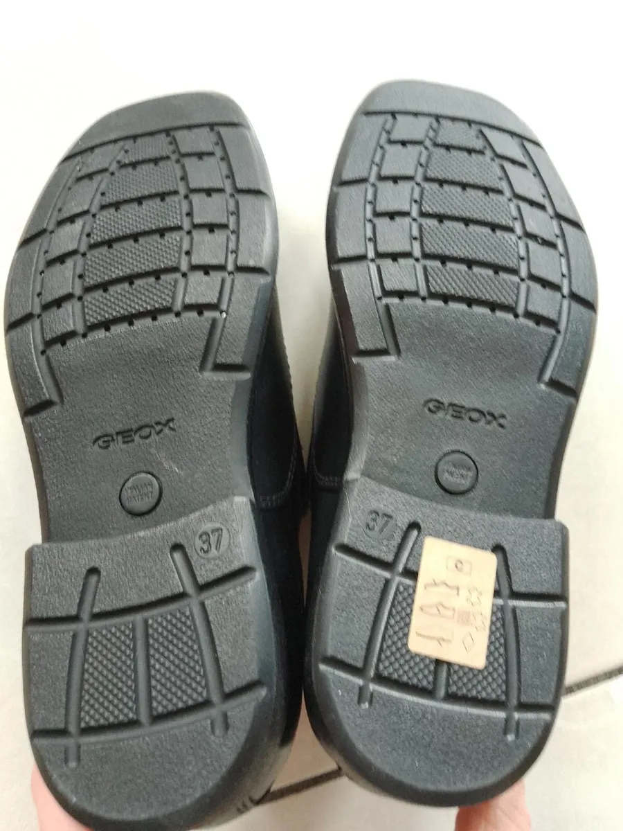 Boy's black shoes - Cobh - Image 2