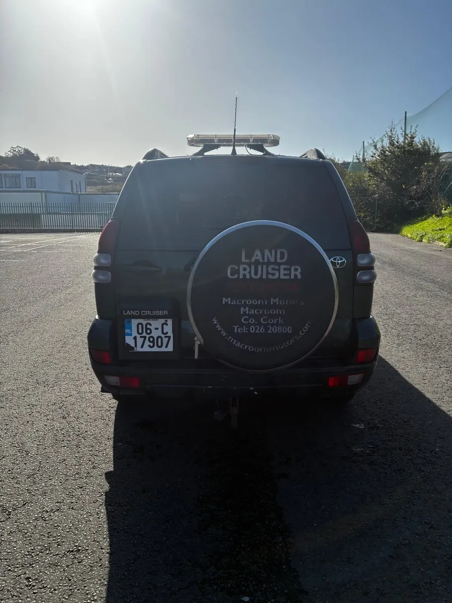 Toyota Land Cruiser - Image 2