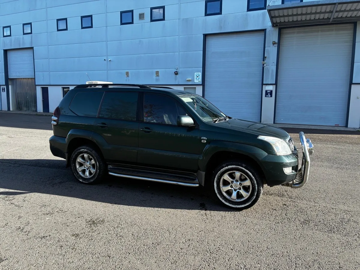 Toyota Land Cruiser - Image 4