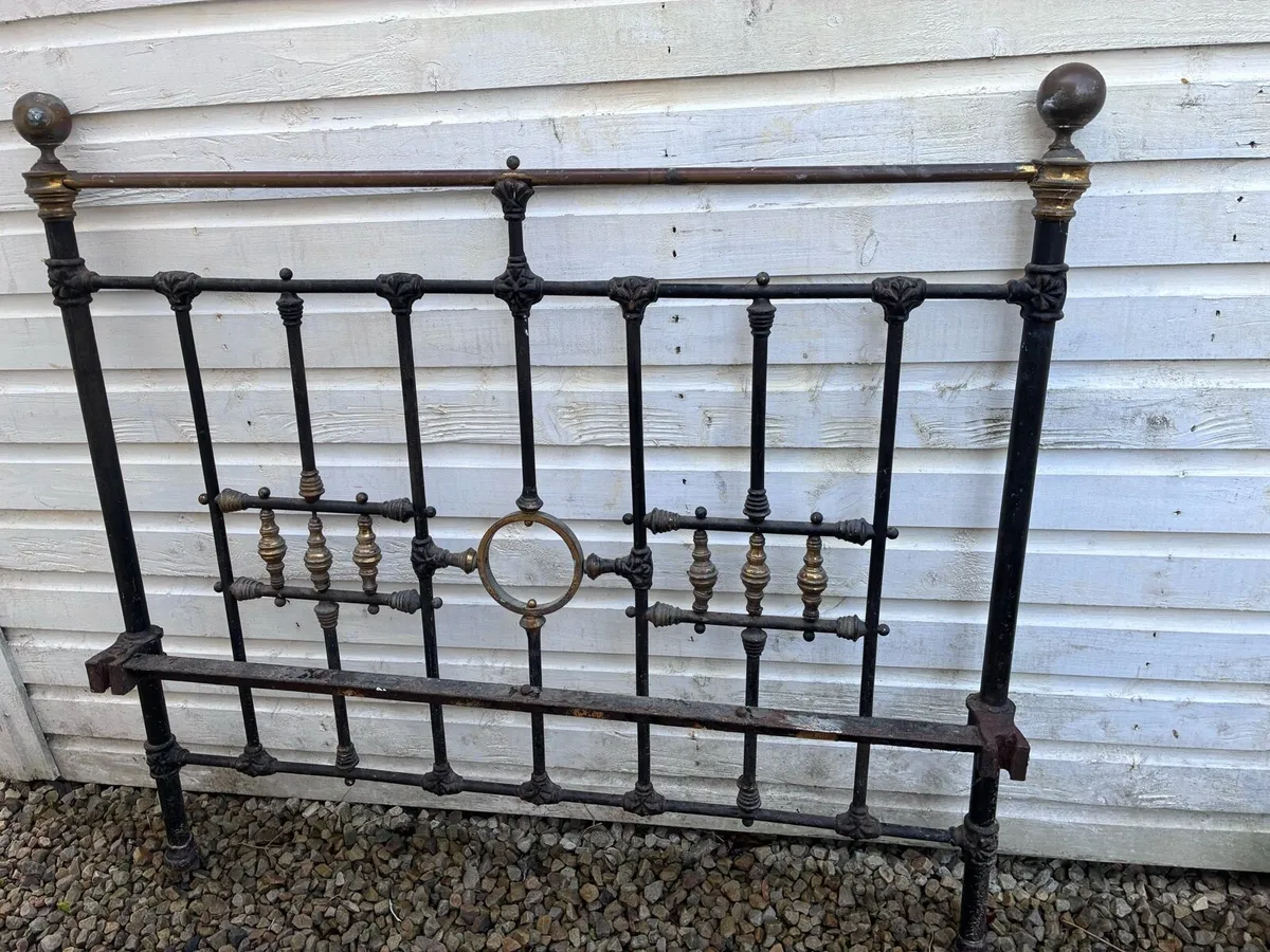 Cast iron vintage headboard railing - Image 1
