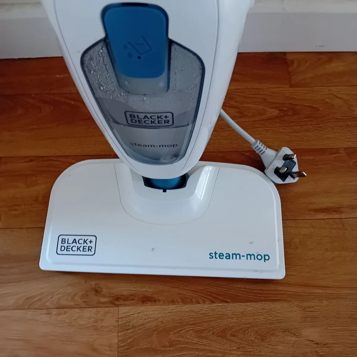 Black & Decker Steam-Mop - Image 2