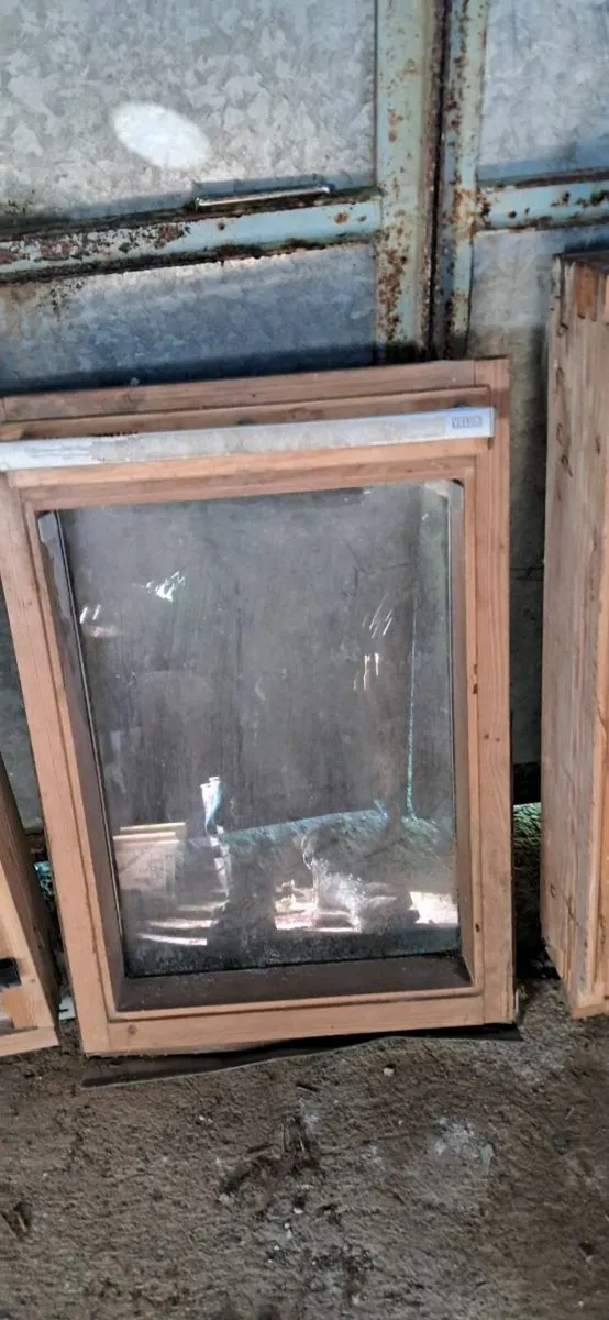 2 velux windows - Image 3