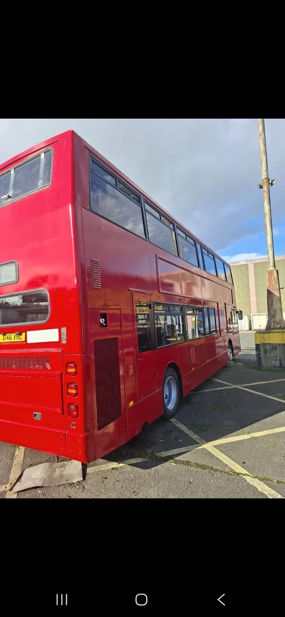 Bus - Image 4