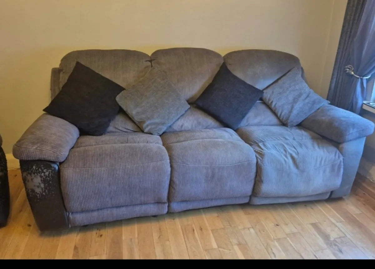 3 piece suite - Image 1
