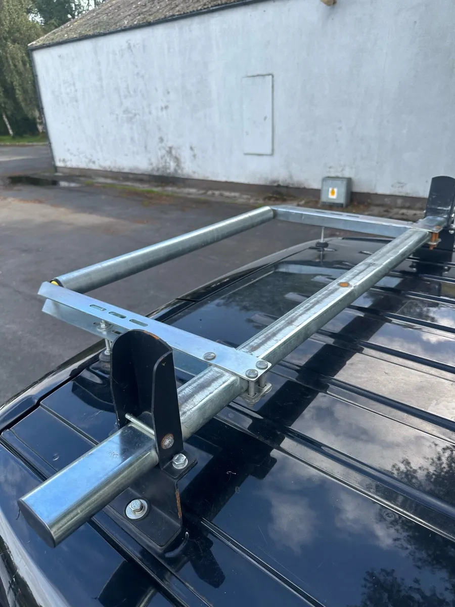 Berlingo Partner Roof rack and roller - Image 4