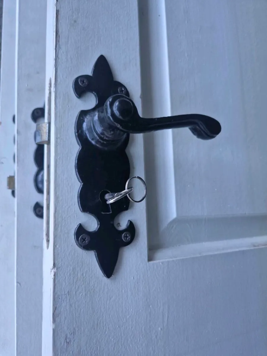 Pine  Doors - Image 2