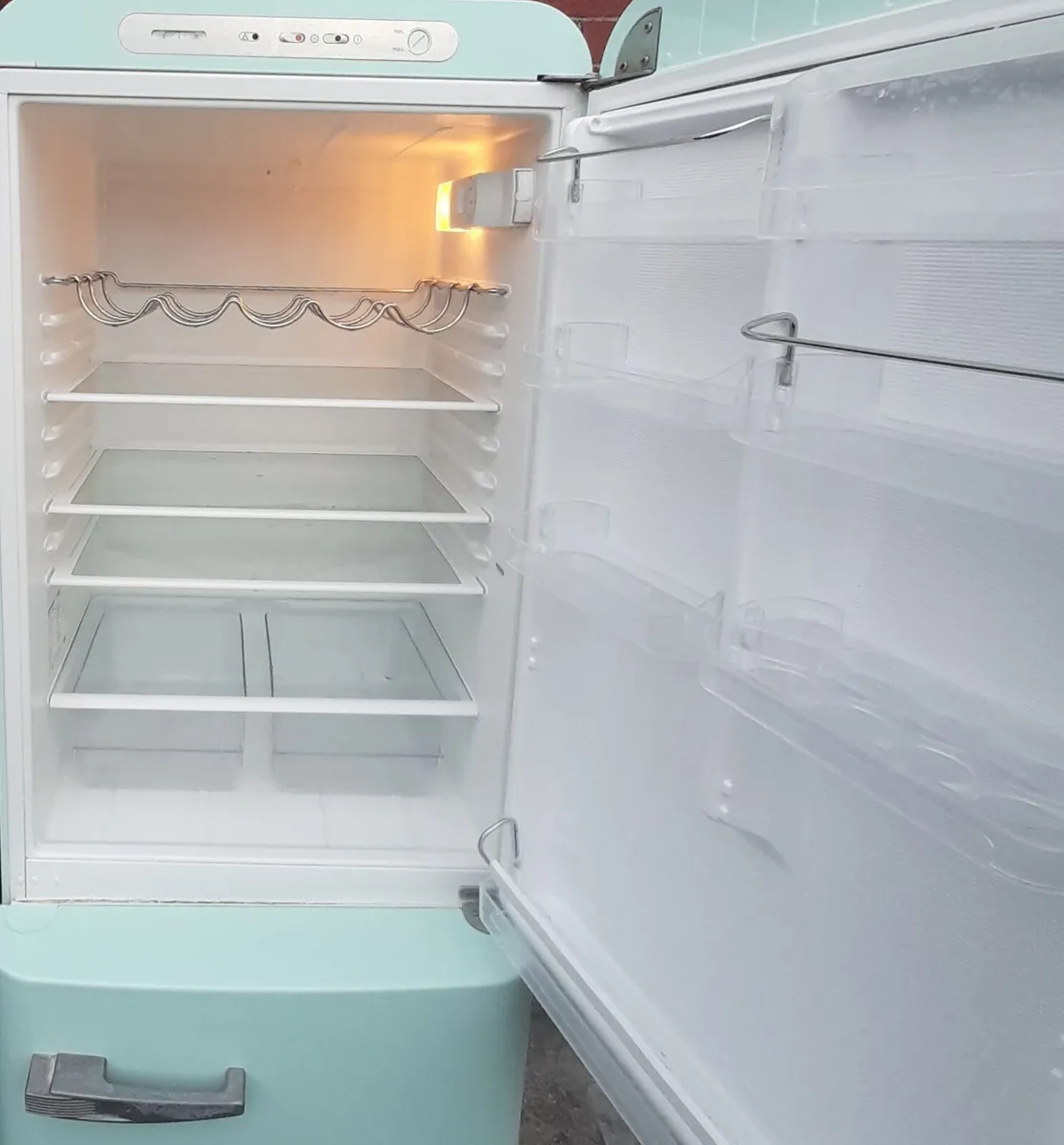 Smeg fridge freezer for sale - Image 2