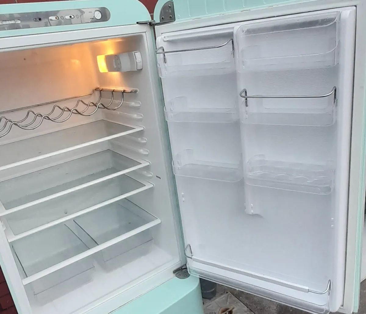 Smeg fridge freezer for sale - Image 3