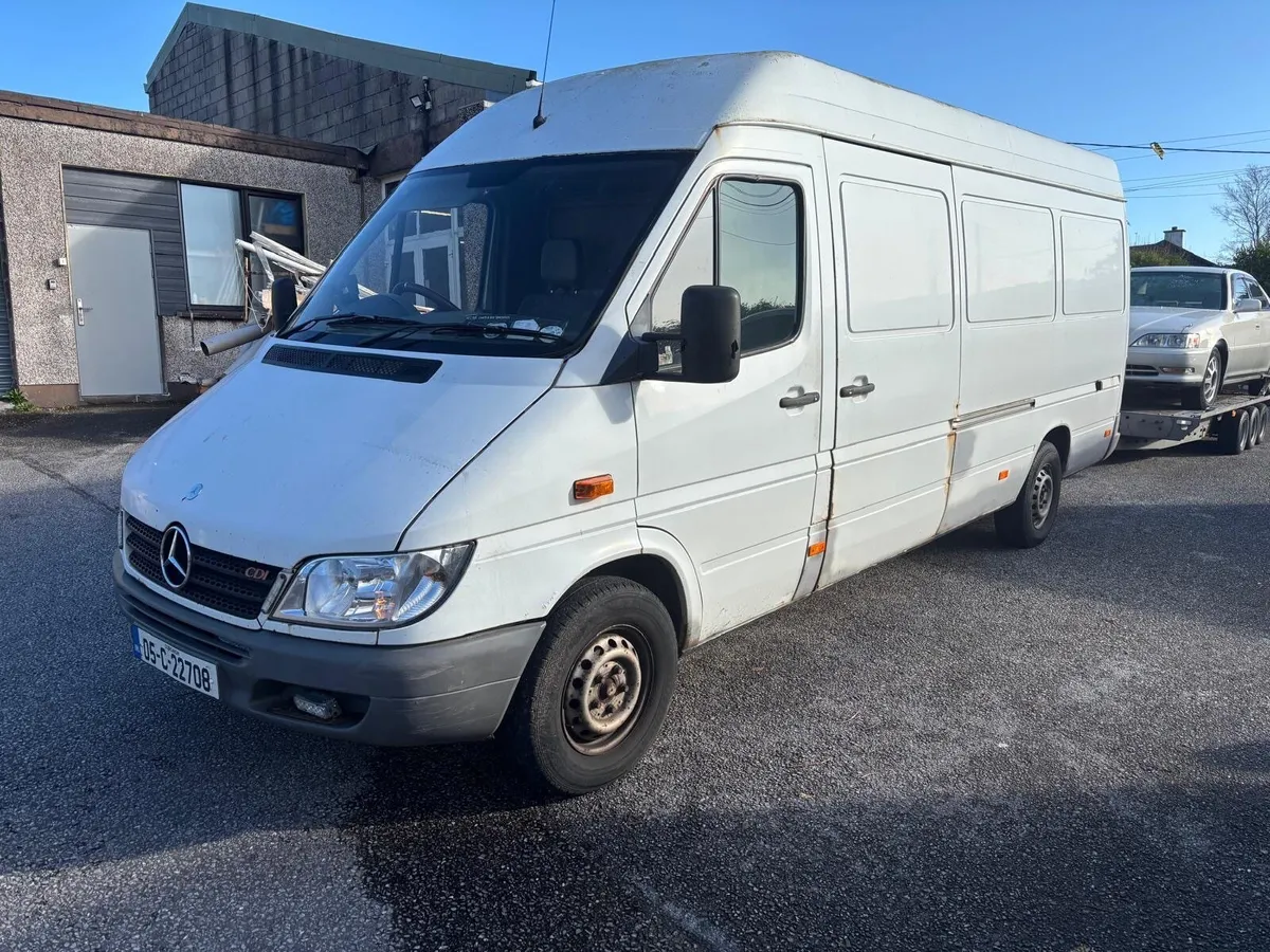 Mercedes-Benz Sprinter 2005 - Image 1