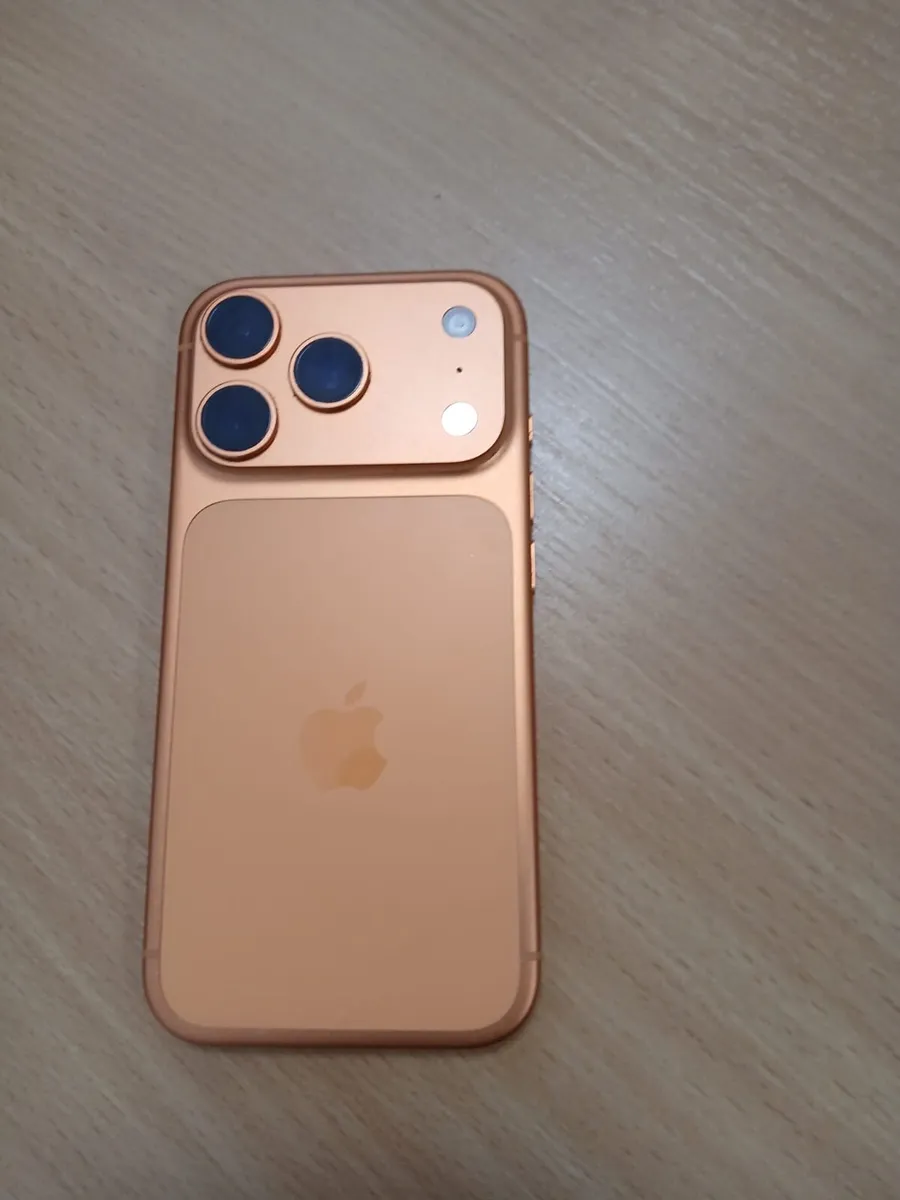 iPhone 17 pro - Image 3