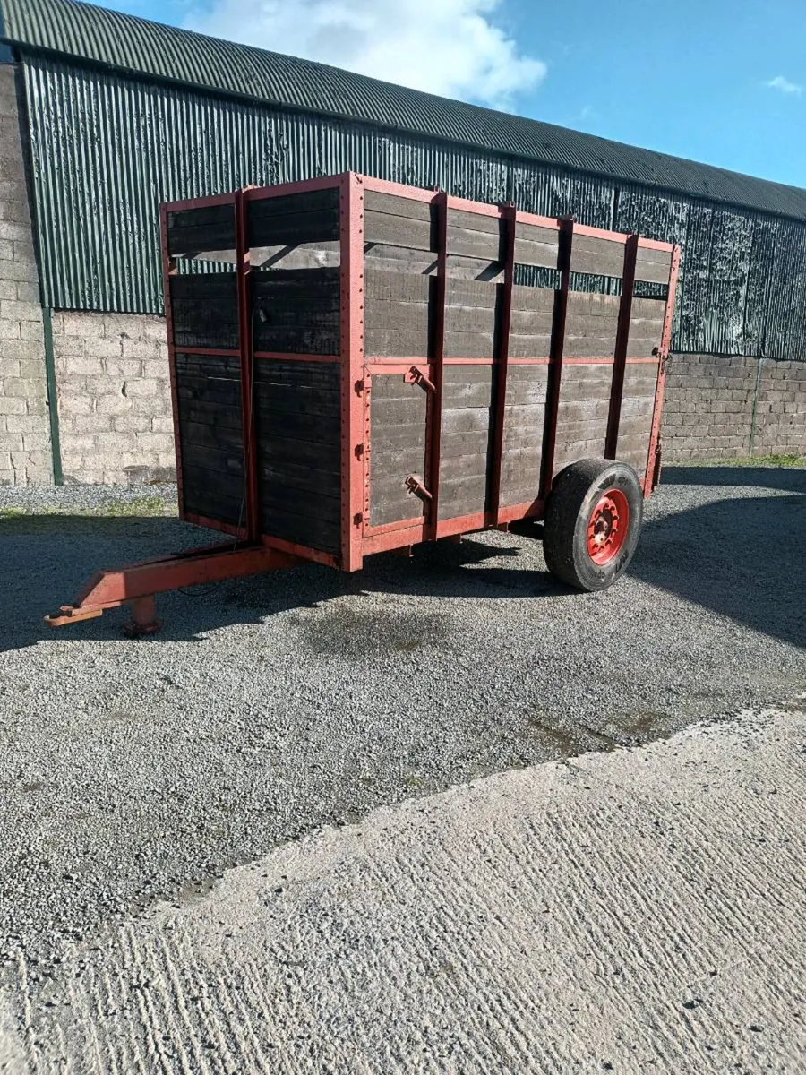 Cattle trailer - Image 1