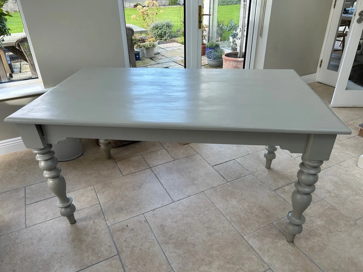 Table dining /kitchen - Image 1